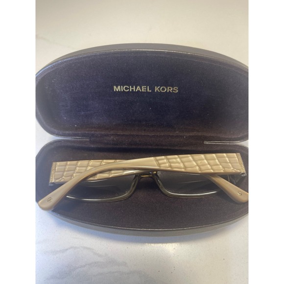 Michael Kors - Picture 1 of 6